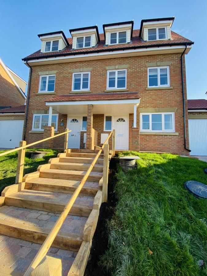 Family Home In Seaside Town Гастингс Экстерьер фото